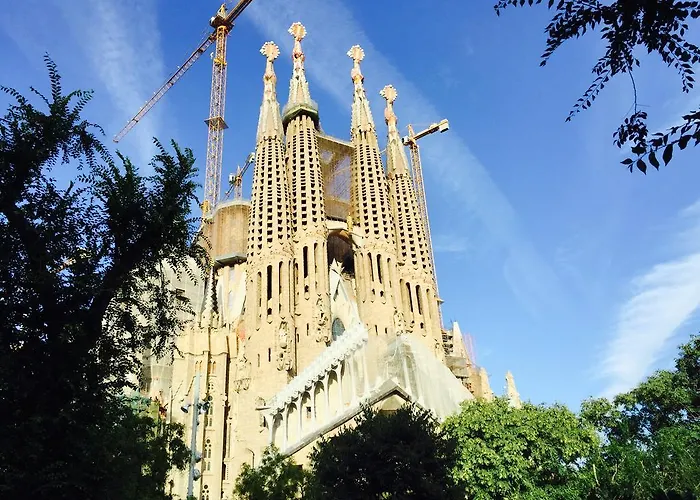 Sagrada * برشلونة